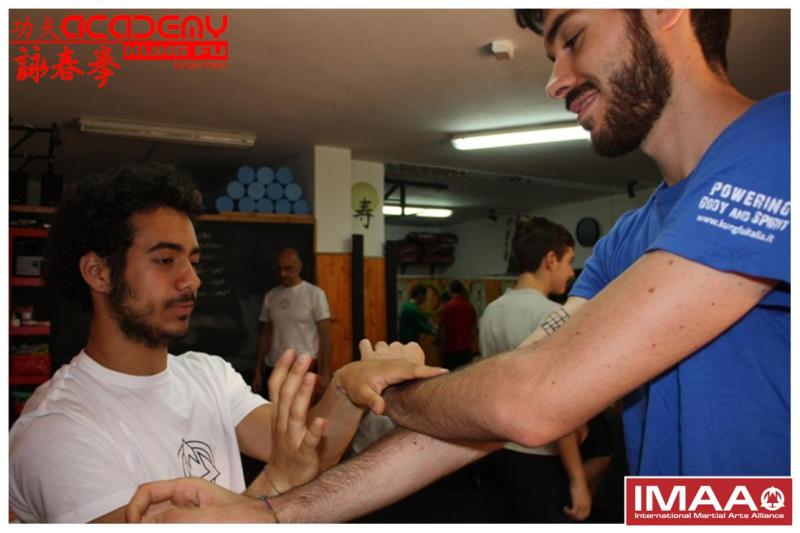 Kung Fu Academy Italia di Sifu Salvatore Mezzone Wing Tjun Ving Tsun Chun cinene artimarziali tradizionali e sport da combattimento Caserta accademia nazionale 19 giugno 2016 (1)